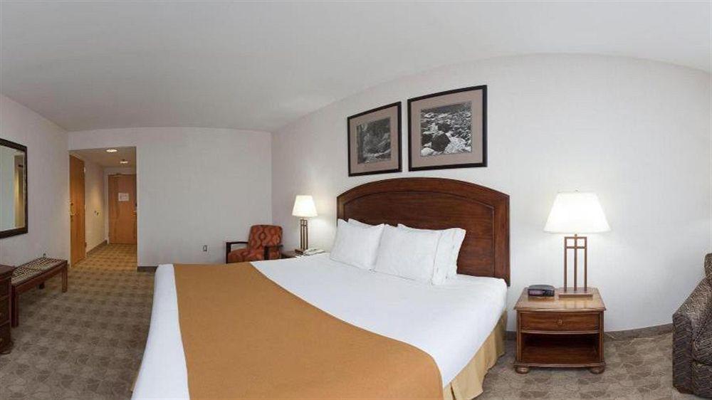 Holiday Inn Express Boone By Ihg Экстерьер фото