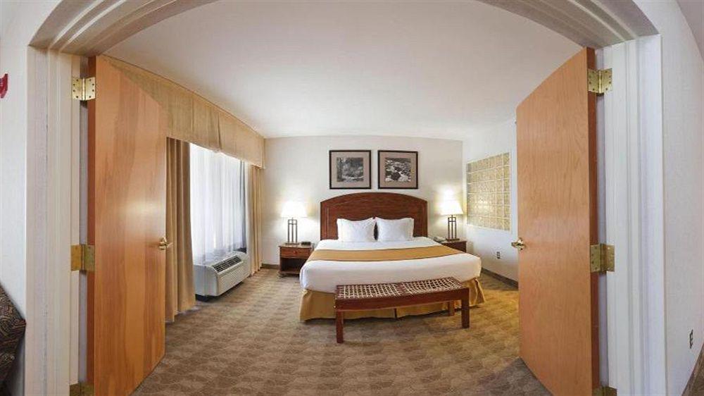 Holiday Inn Express Boone By Ihg Экстерьер фото